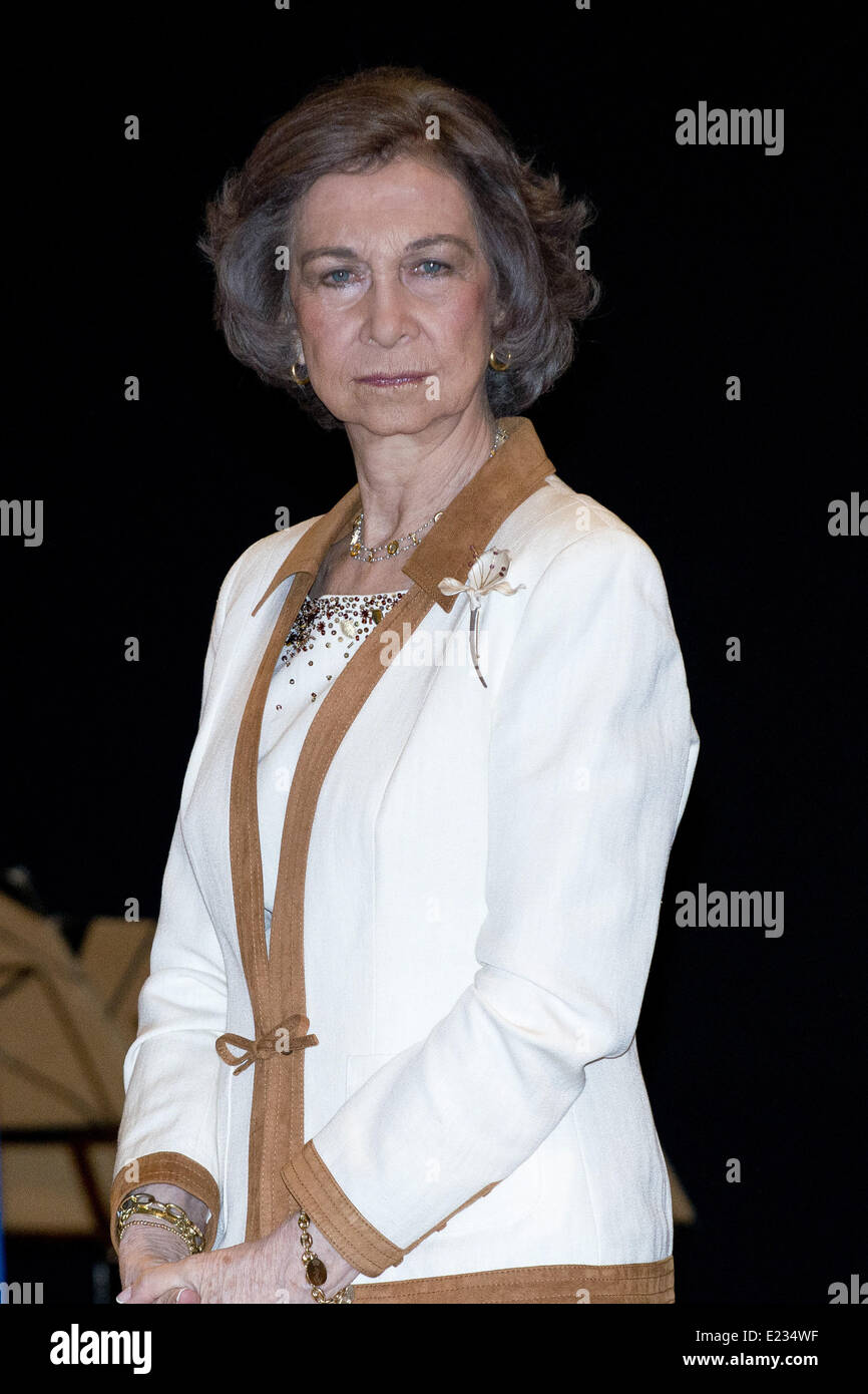 13 juin 2014 - Madrid, Espagne - La Reine Sofia d'Espagne offre des bourses pour étudier à l'étranger, dans son dernier acte officiel en tant que reine d'Espagne le 13 juin 2014 à Madrid, Espagne. (Photo par Oscar Gonzalez/NurPhoto) (Crédit Image : © Oscar Gonzalez/NurPhoto/ZUMAPRESS.com) Banque D'Images
