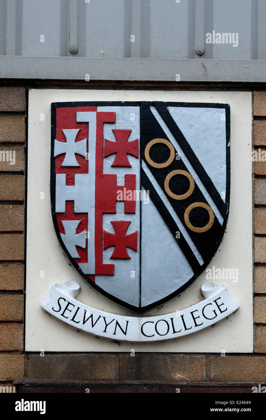 Selwyn College armoiries sur le hangar à bateaux, Cambridge, Royaume-Uni Banque D'Images