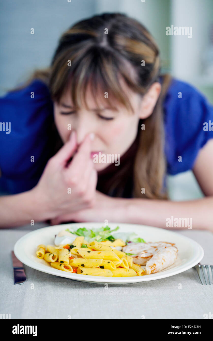 Femme avec un repas Banque D'Images