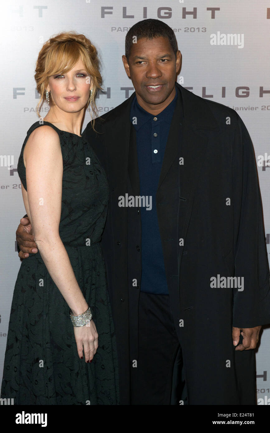 'Vol' premiere tenue au Gaumont Marignan theatre avec : Kelly Reilly,Denzel Washington où : Paris, France Date : 15 Jan Banque D'Images