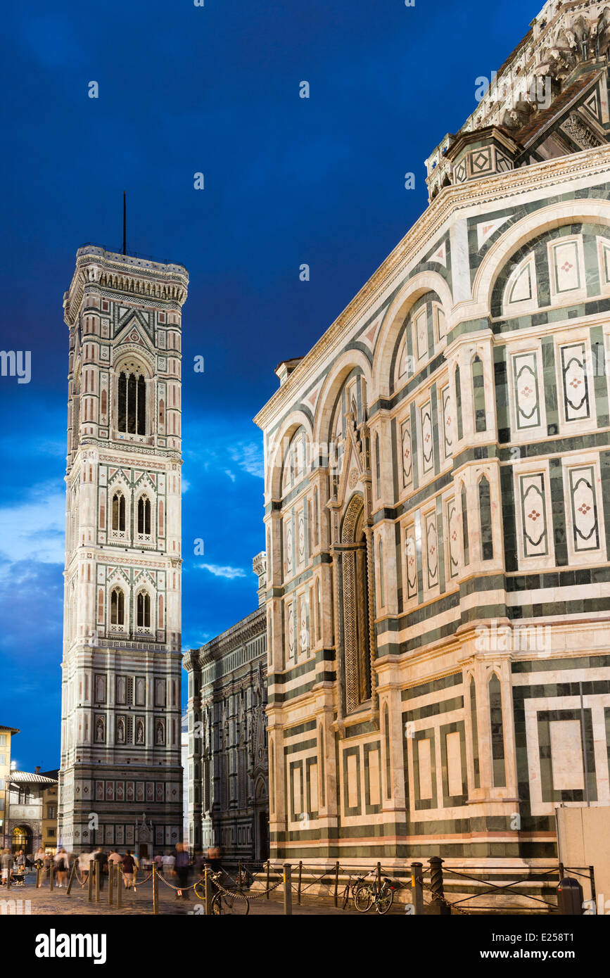 Giotto's Campanile sur la Piazza San Giovanni Florence Toscane Banque D'Images