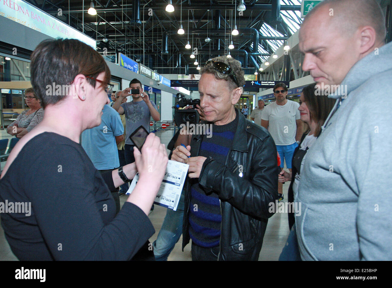 Groupe britannique Depeche Mode arrive dans l'aéroport de Zagreb avant leur concert à Arena Zagreb. Avec : Martin Gore Où : Zagreb, Croatie Quand : 22 mai 2013 Banque D'Images