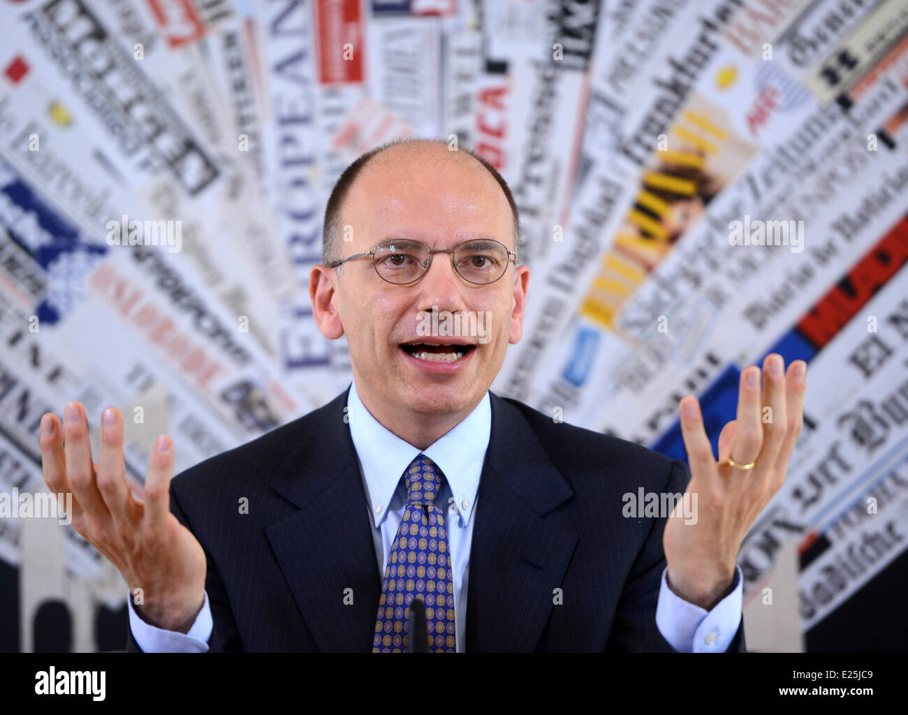 Le Premier ministre italien Enrico Letta assiste à une conférence de presse à l'Association de la presse étrangère à Rome en vedette : le premier ministre italien Enrico Letta Où : Rome, Italie Quand : 20 Juin 2013 Banque D'Images