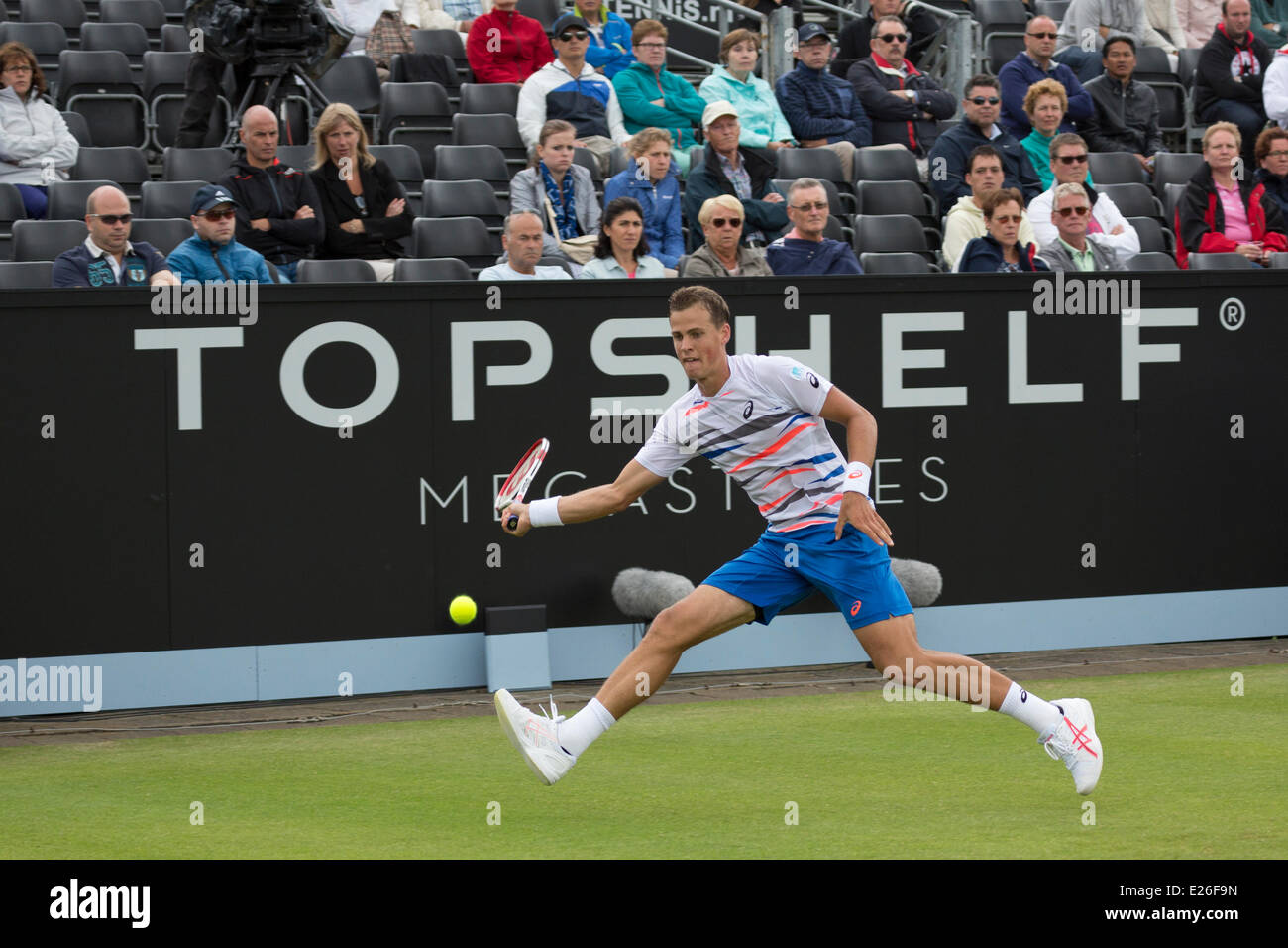 Vasek Pospisil (CAN) en action à l'Open de Tennis ATP Topshelf Autotron Rosmalen, championnats, 's-Hertogenbosch, Pays-Bas. Credit : Gruffydd Thomas/Alamy Live News Banque D'Images