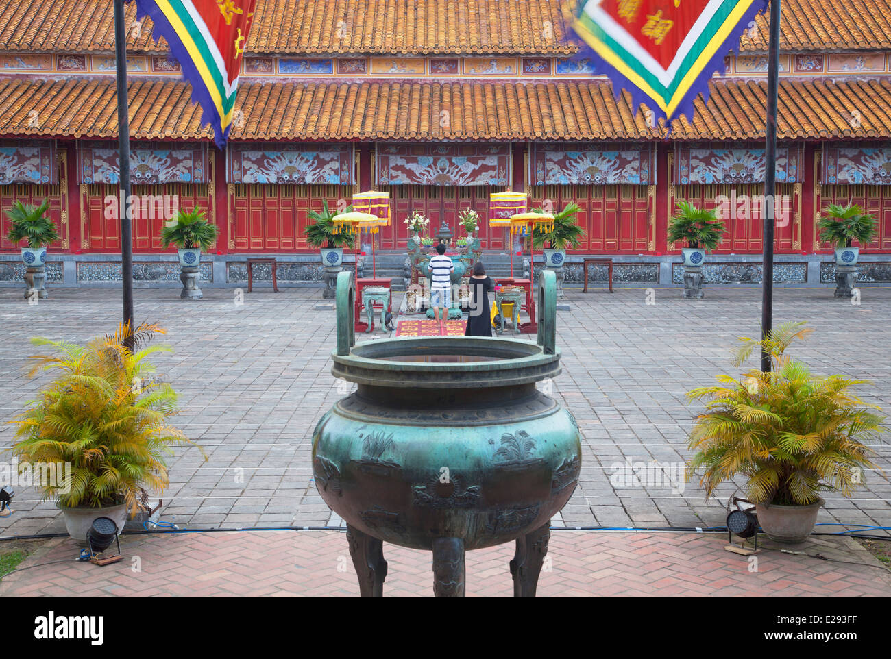 L'intérieur de Temple mieu Palais Impérial de citadelle (Site du patrimoine mondial de l'UNESCO), de teinte, de Thua Thien-Hue, Vietnam Banque D'Images