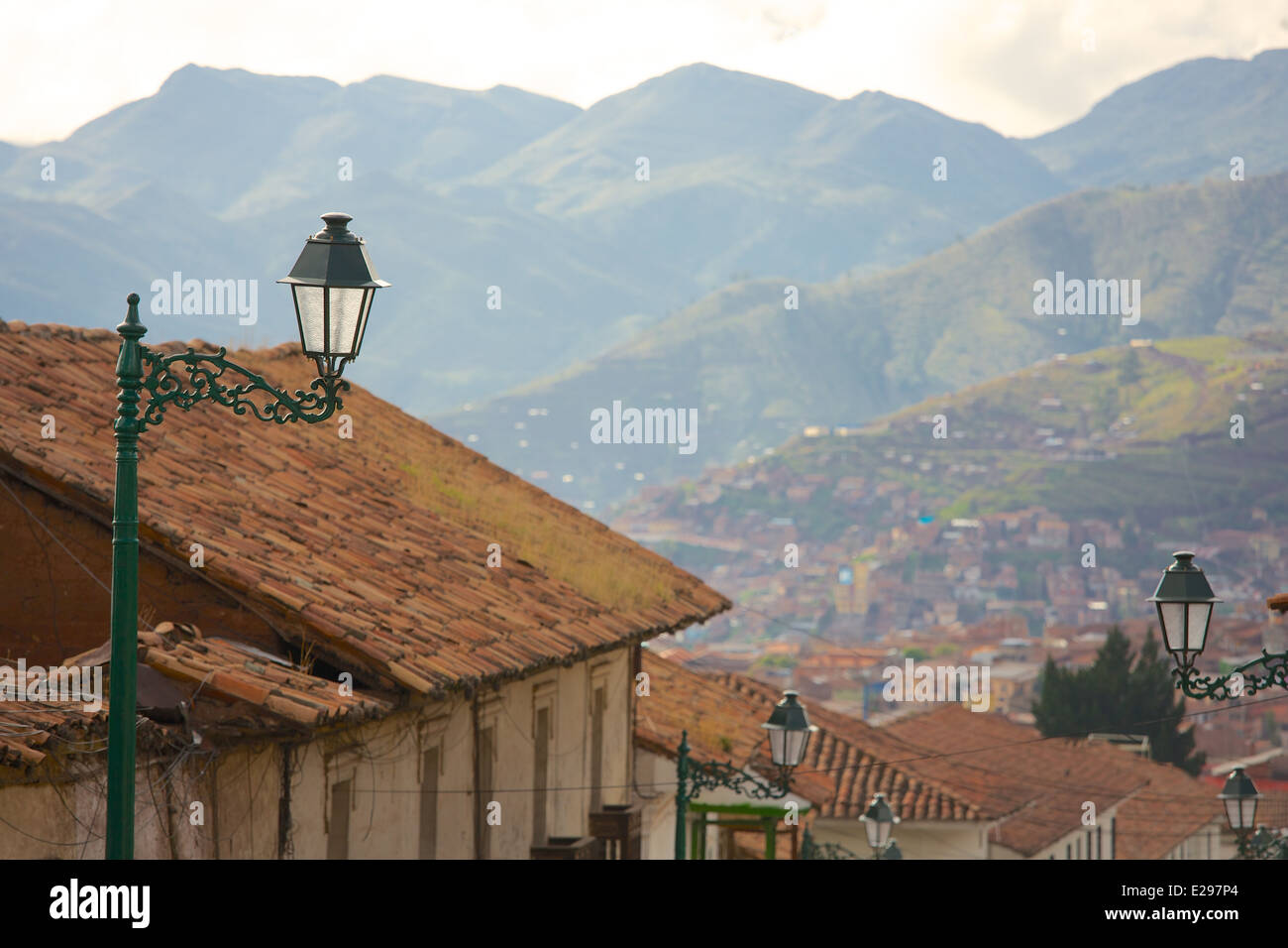Une jolie scène de rue à Cusco, Pérou, l'ancien siège de l'Empire Inca dans les Andes. Banque D'Images