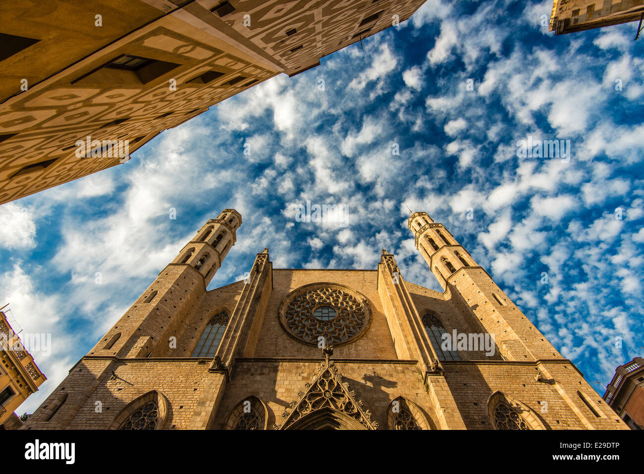 Façade de l'église Santa Maria del Mar, le quartier du Born, Barcelone, Catalogne, Espagne Banque D'Images