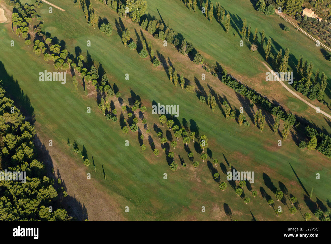 France, Bouches du Rhône, Parc naturel régional des Alpilles, Mouries, terrain de golf à 18 trous dans le domaine de Servanes Banque D'Images