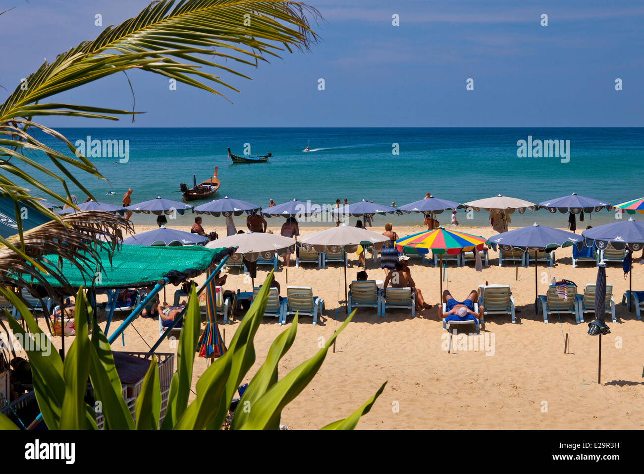 La Thaïlande, Phuket, Phuket, Province de la plage de Karon Banque D'Images