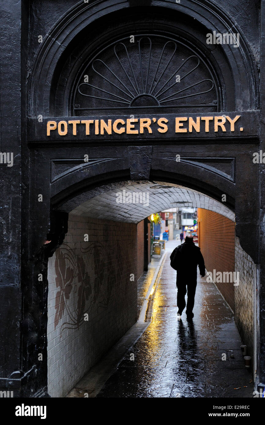 Royaume-uni, Irlande du Nord, Belfast, Pottinger's entrée sur Ann Street Banque D'Images