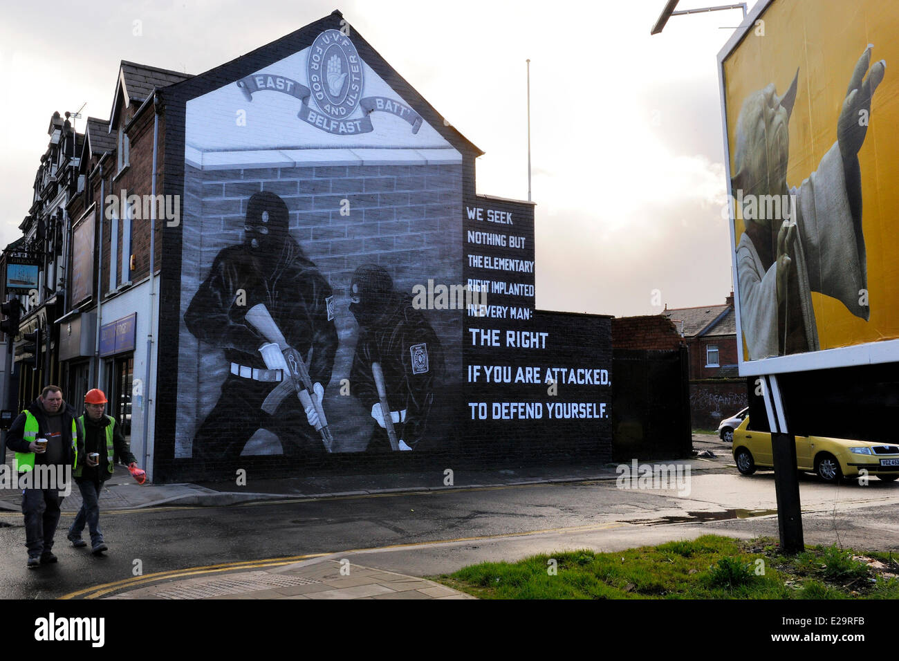 Royaume-uni, Irlande du Nord, Belfast, districts de loyalistes protestants Newtownards Road, peintures murales de politique Banque D'Images