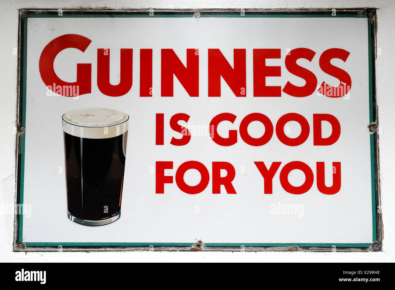 Royaume-uni, Irlande du Nord, Belfast, le pub traditionnel Duc de York, la publicité pour Guinness Banque D'Images