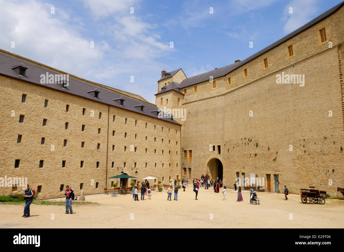 Chateau fort de sedan Banque de photographies et d’images à haute ...