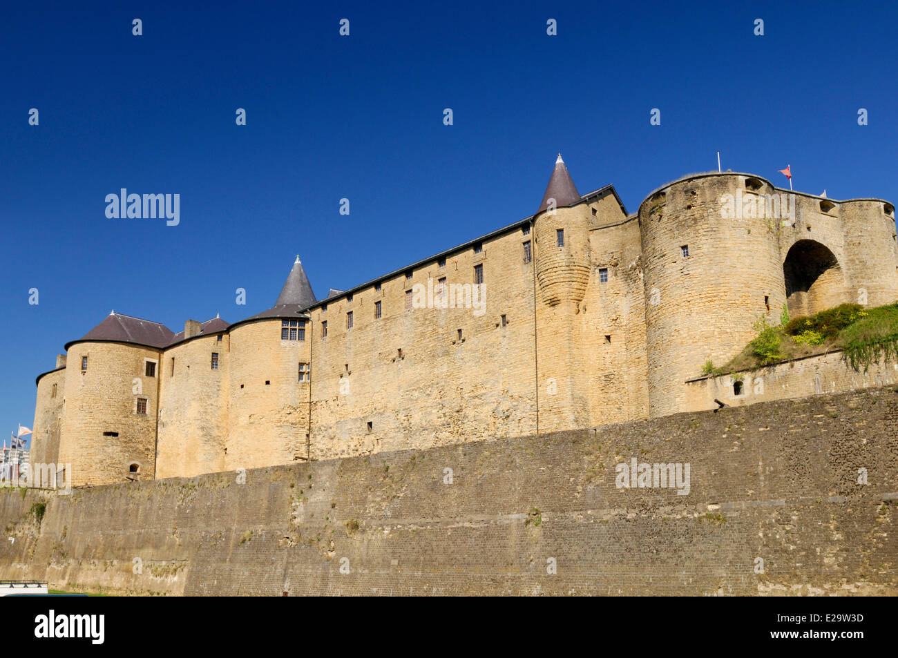 Chateau fort de sedan Banque de photographies et d’images à haute ...