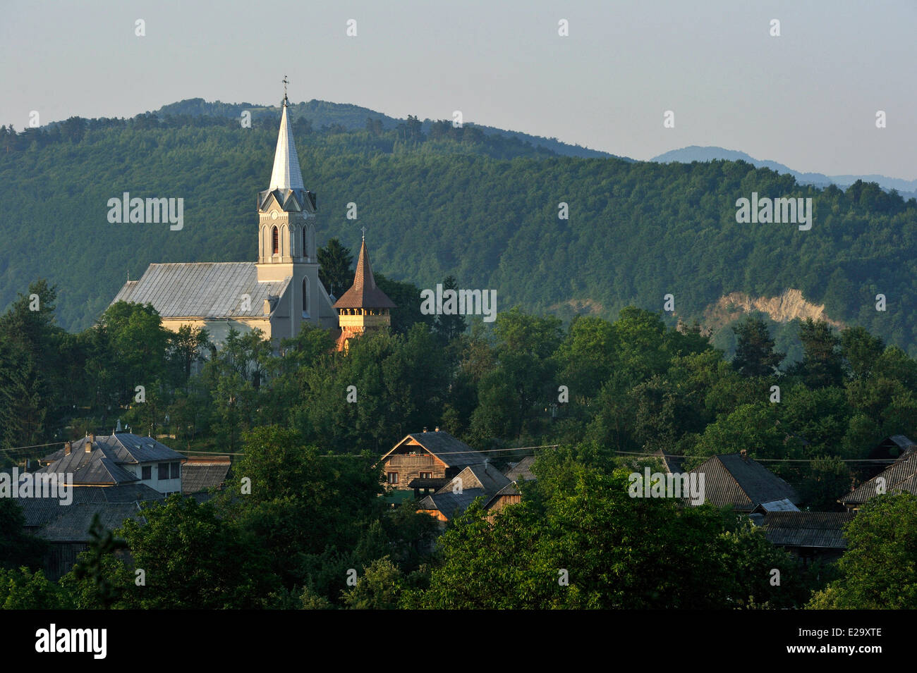 Roumanie, Carpates, Maramures, région de la vallée de l'Iza, Barsana Banque D'Images