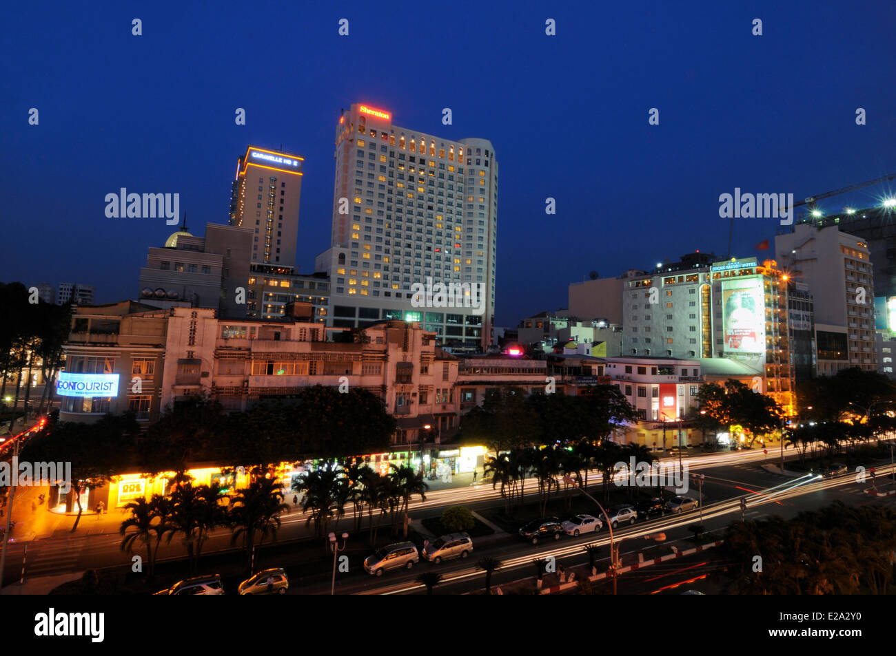 Vietnam, Saigon (Ho Chi Minh Ville), district 1, la Caravelle hotel et le Sheraton Hotel Banque D'Images