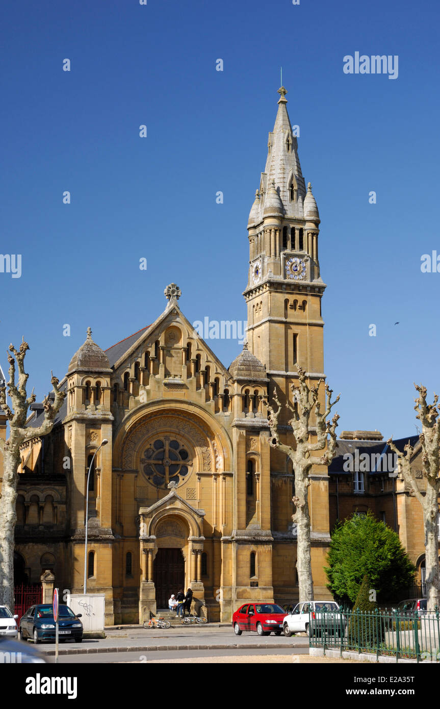 La France, de l'Ardennes, Sedan, place d'Alsace Lorraine, église protestante de Sedan Banque D'Images