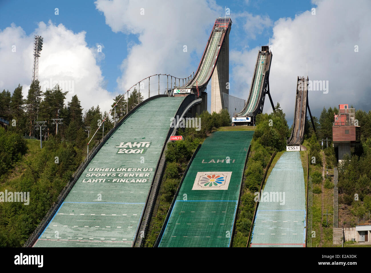 La Finlande, Paijanne Tavastia, Lahti, triple saut de ski de Salpausselka, Championnat du Monde de ski nordique en 2001, la formation Banque D'Images