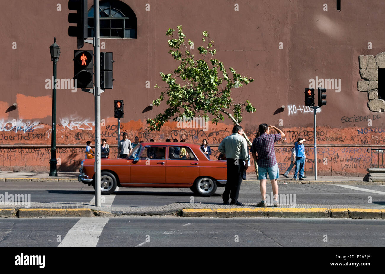 Le Chili, région métropolitaine de Santiago, capitale de Santiago, au centre-ville, le général B. O'Higgins Avenue Banque D'Images
