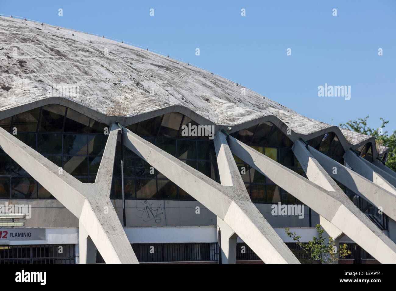 Le Palazzetto dello Sport indoor arena, Piazza Apollodoro, Rome, Italie Banque D'Images