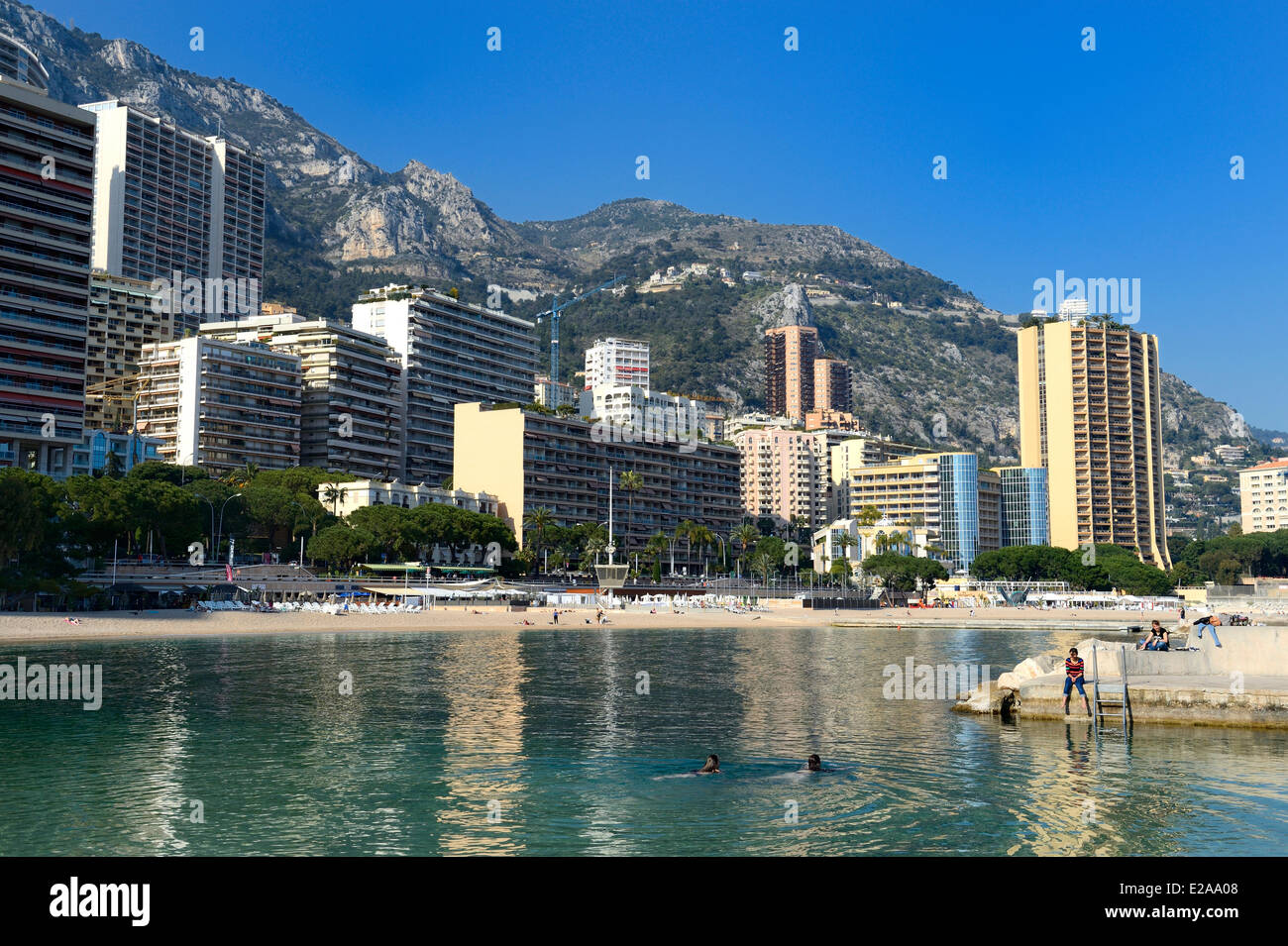 Principauté de Monaco, Monaco, Monte Carlo, plage du Larvotto Banque D'Images