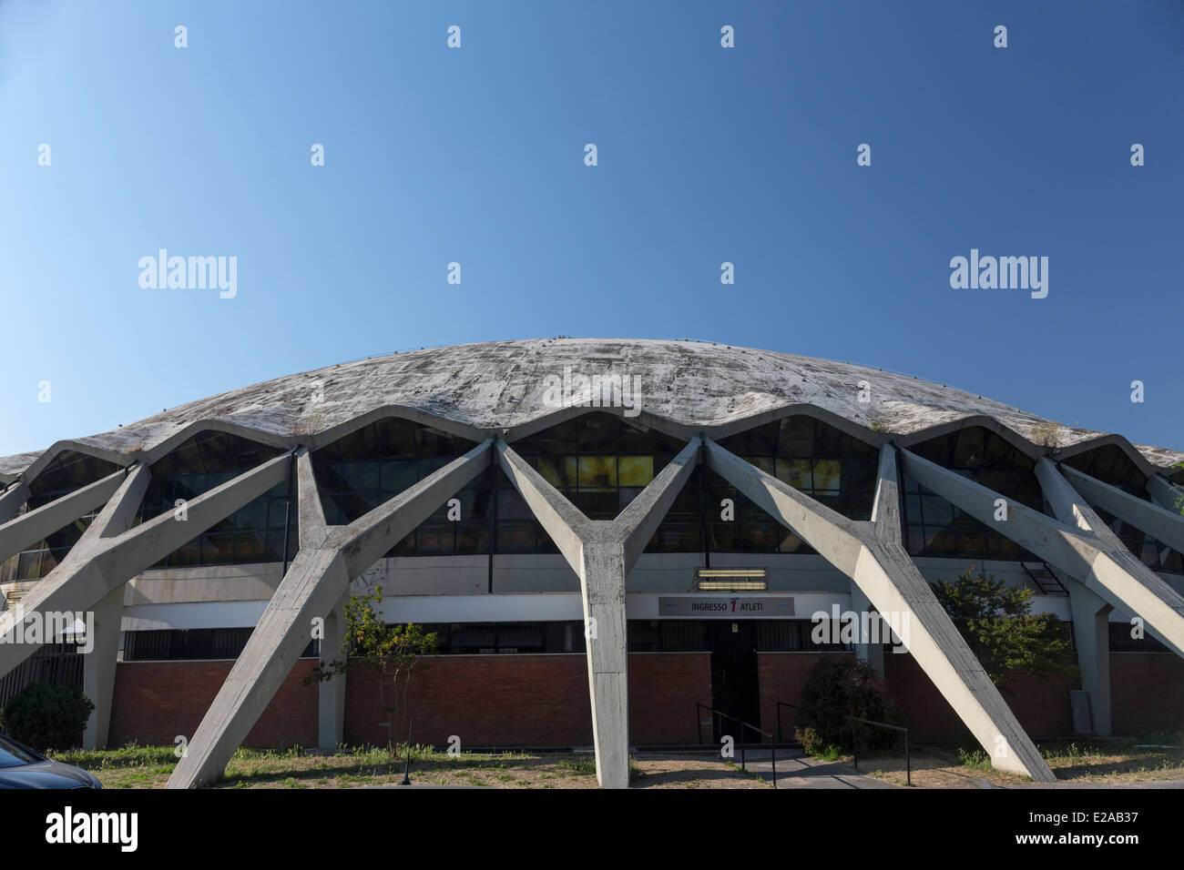 Le Palazzetto dello Sport indoor arena, Piazza Apollodoro, Rome, Italie Banque D'Images