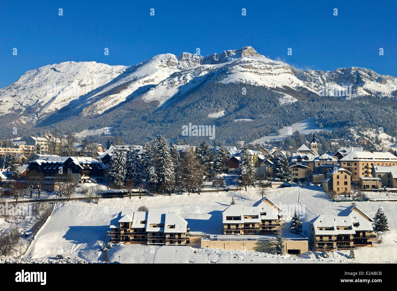 France, Isère, Parc Naturel Régional du Vercors (Parc Naturel Régional du Vercors), le village de Villard de Lans en hiver Banque D'Images