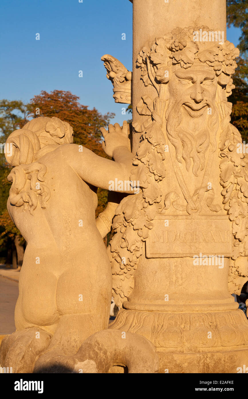 Espagne, Madrid, parc du Retiro créé au 17e siècle, 18e siècle par les jardins musicaux Artichaut . architecte Ventura Rodriguez Banque D'Images