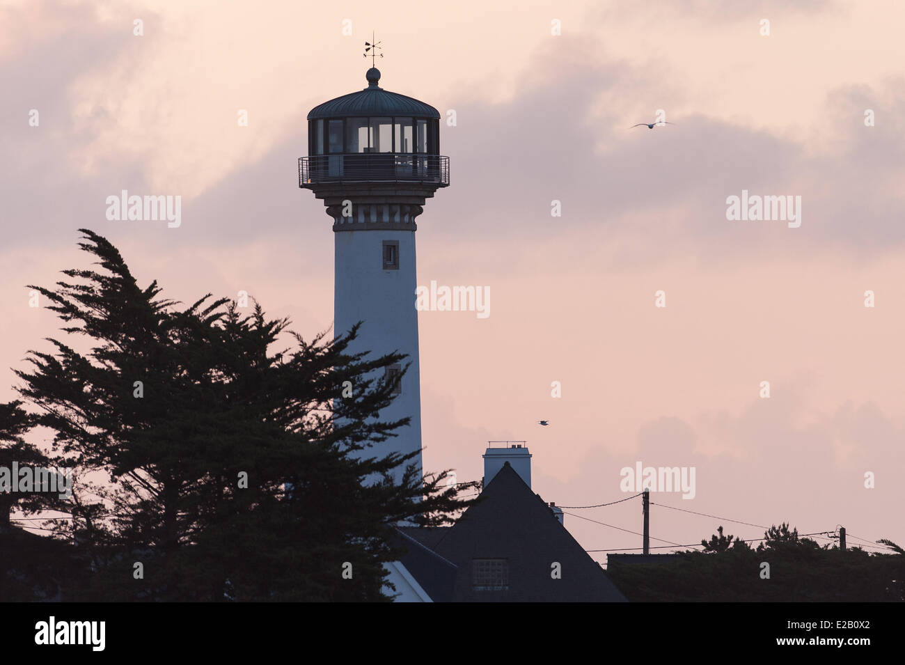 Phare de kerbel Banque de photographies et d’images à haute résolution ...