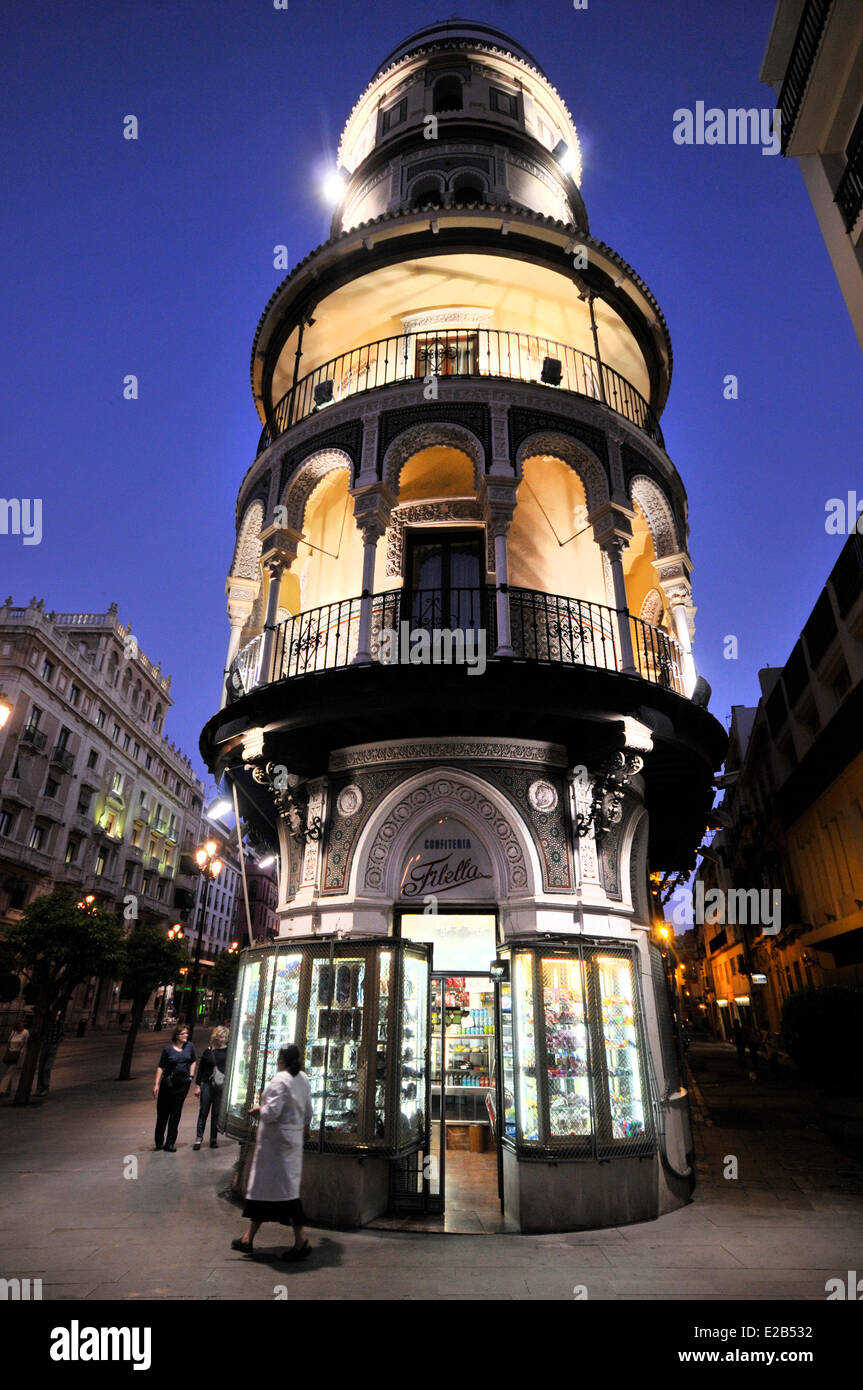 Espagne, Andalousie, Séville, confiserie Fitella Avenue de la Constitution Banque D'Images