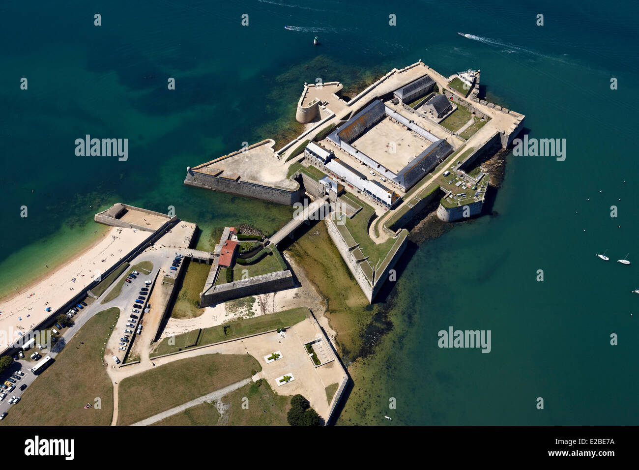 France, Morbihan, Port Louis, La Citadelle remanié par Vauban, à l'entrée du port de Lorient (vue aérienne) Banque D'Images