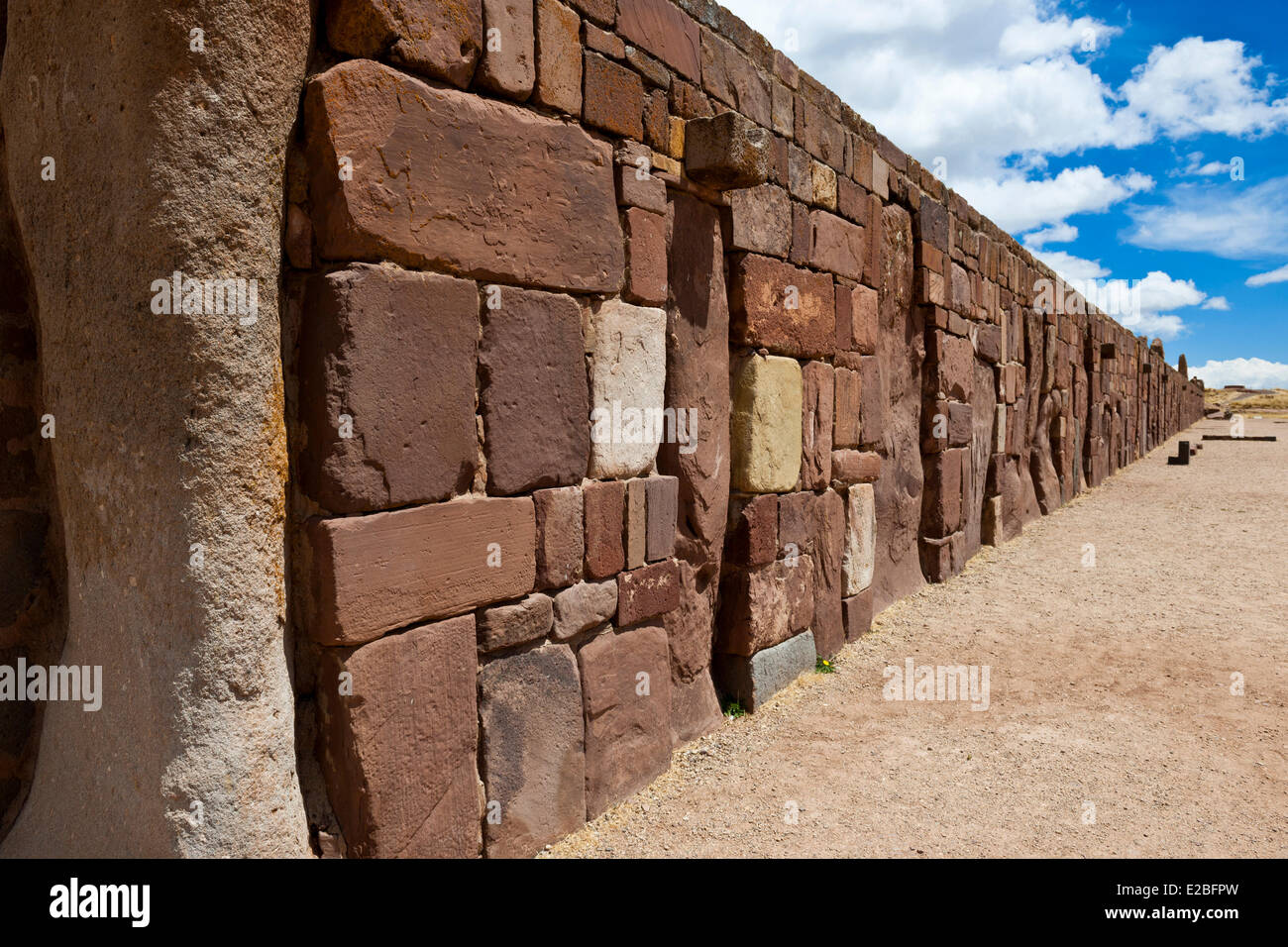 Bolivie La Paz Tiwanaku Ministère Pre-Inca site archéologique de Kalassaya stonewall UNESCO Observatoire astronomique du temple Banque D'Images