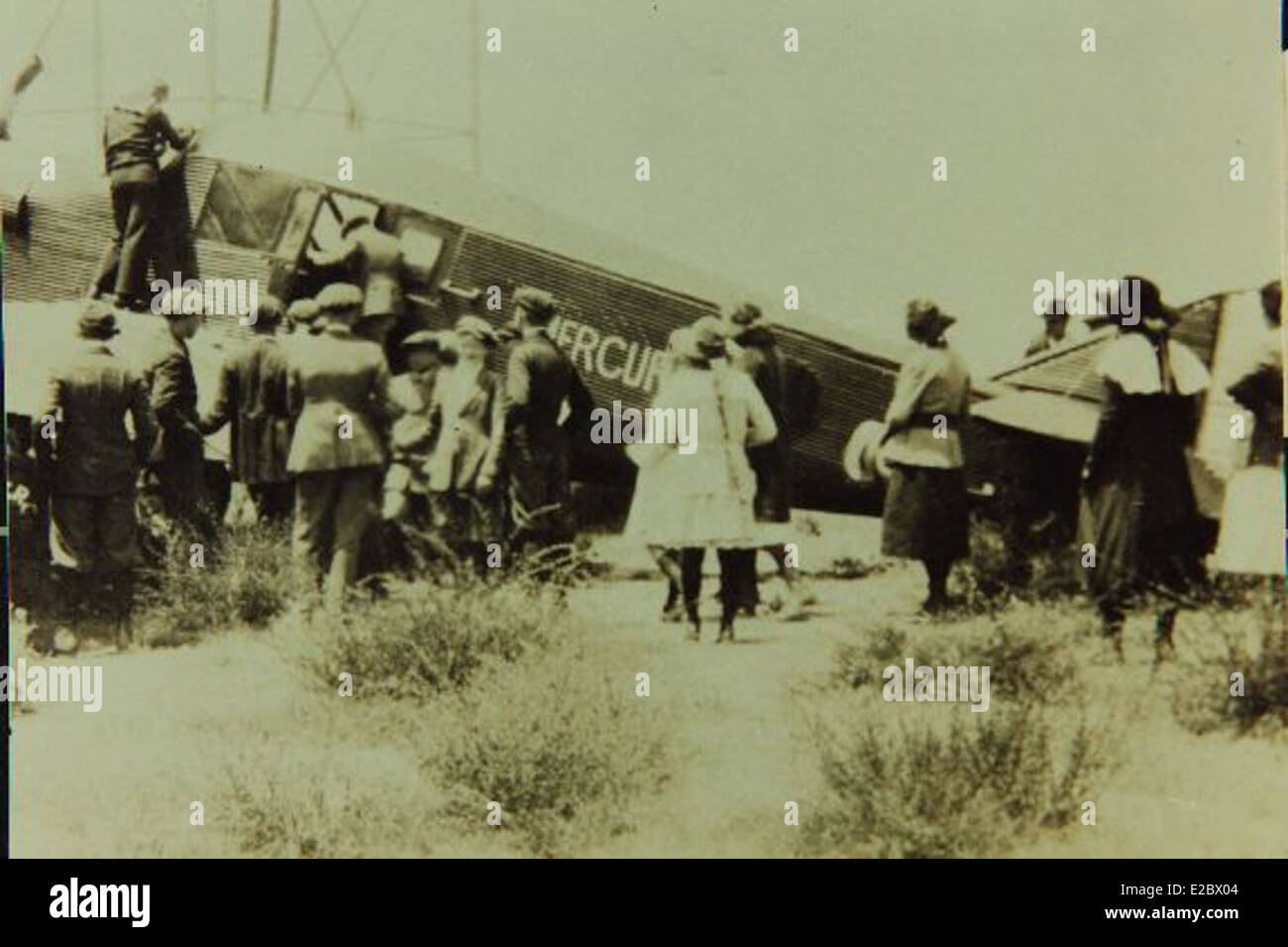 Harold et Dan Tibbetts ont été des pionniers dans le domaine de l'aviation, contribuant aux progrès de l'ingénierie aéronautique et de la technologie de vol. Leur travail est mis en évidence dans la collection SDASM, qui met en valeur leur impact significatif sur les progrès de l’aviation du début au milieu du XXe siècle. Banque D'Images