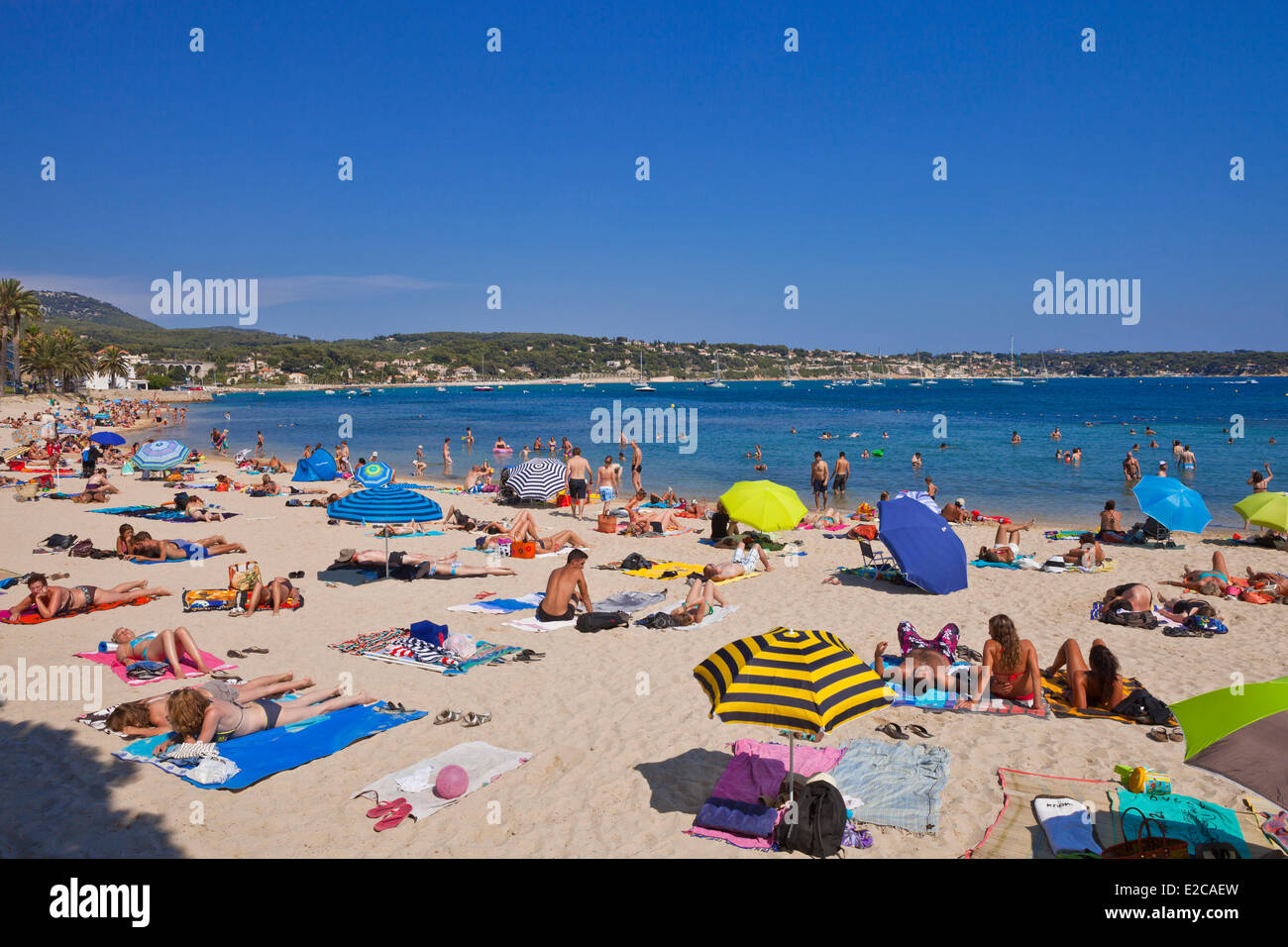 La France, Var, Bandol, pubs et restaurants de bord de mer Banque D'Images