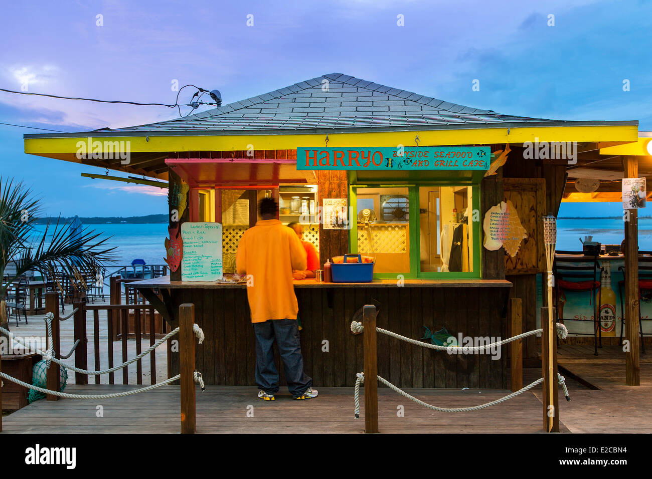 Harbour Island, Bahamas, restaurants le long de la rue Bay Banque D'Images