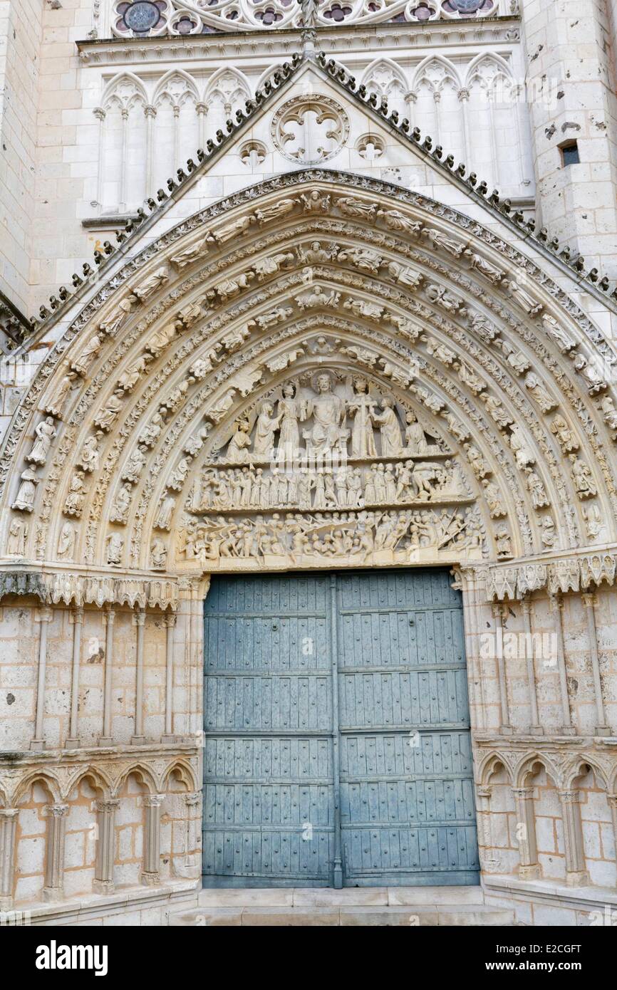France, Vienne, Poitiers, cathedrale Saint Pierre, grande porte de l'ouest Banque D'Images