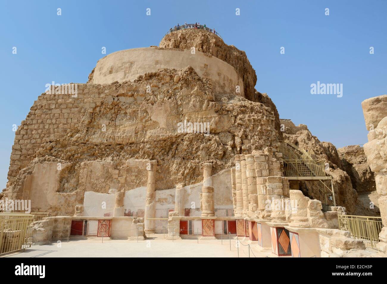 Israël, désert du Néguev, la forteresse de Massada, l'UNESCO, dans le nord de l'Hérode Palace, résidence privée s'étendait jusqu'à trois niveaux Banque D'Images