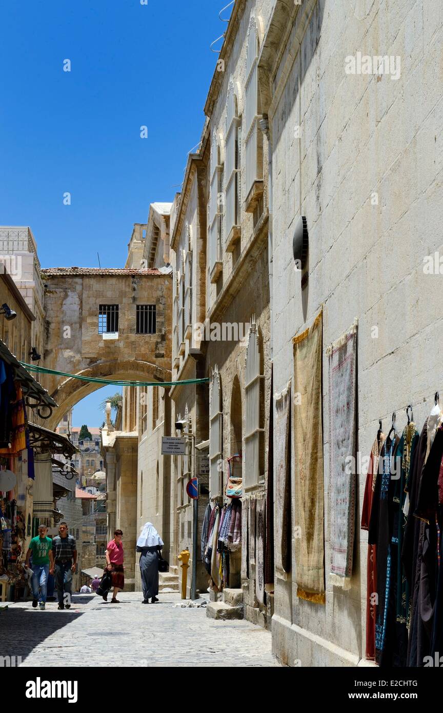 Israël, Jérusalem, ville sainte, de la vieille ville inscrite au Patrimoine Mondial de l'UNESCO, la Via Dolorosa dans le quartier musulman, dont l'arche de l'Ecce Homo est un ancien arc de triomphe romain Banque D'Images