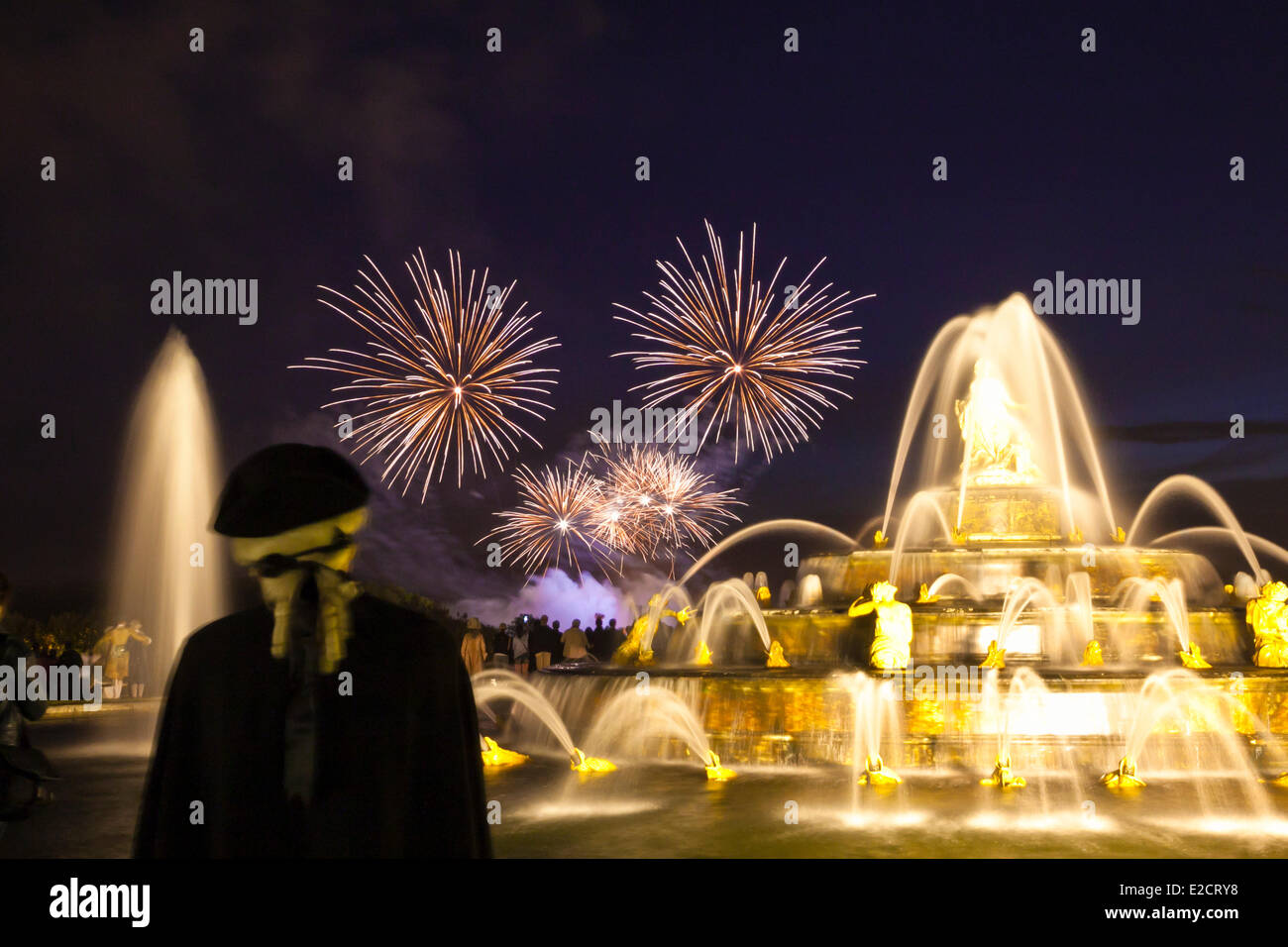 France Yvelines Château de Versailles inscrite comme Patrimoine Mondial par l'UNESCO Wold carnival bal masqué dans le parc Banque D'Images