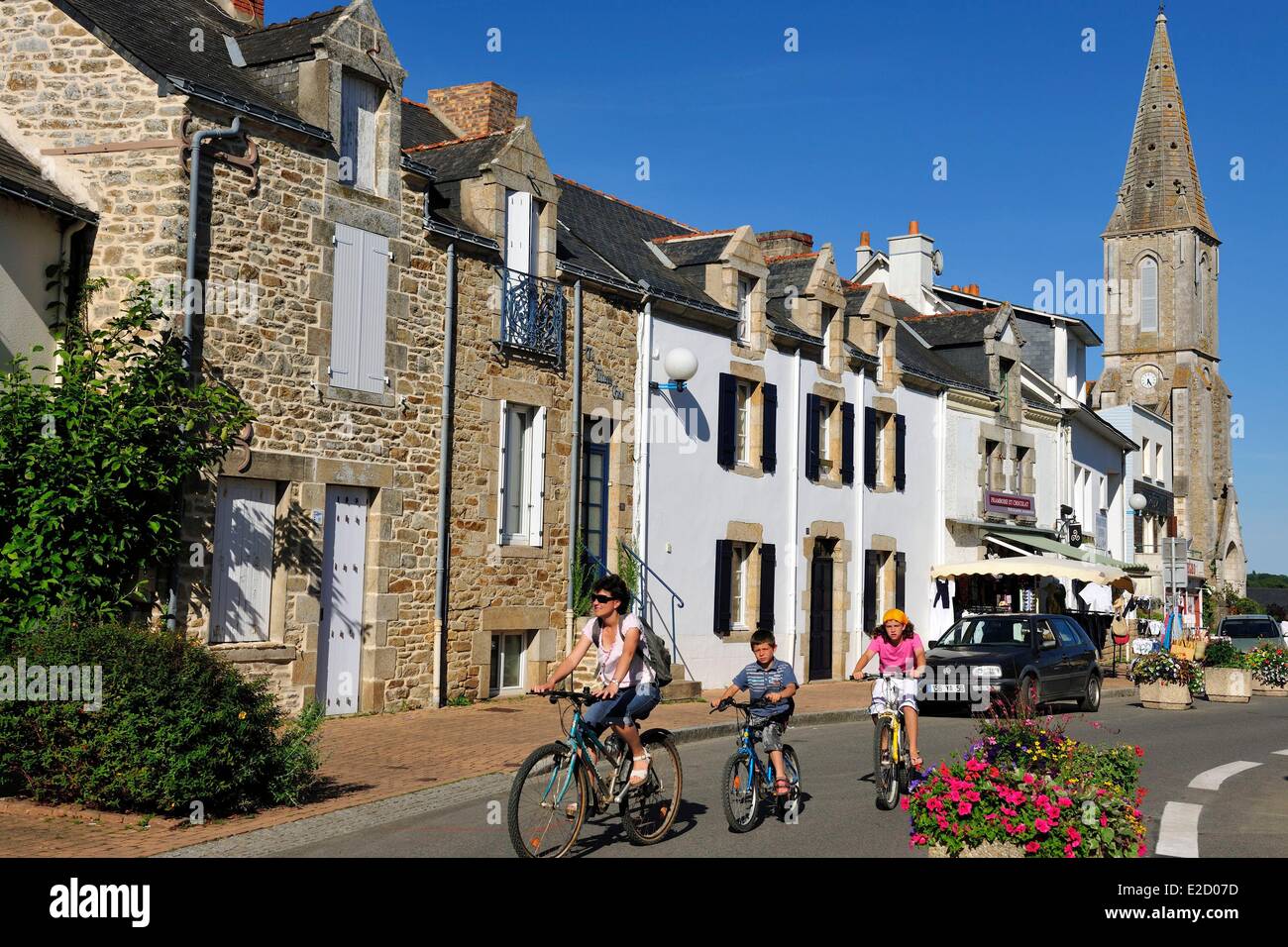 France Morbihan Le Village De Penestin Sur Mer L glise St Gildas Photo france-morbihan-le-village-de-penestin-sur-mer-l-glise-st-gildas-photo