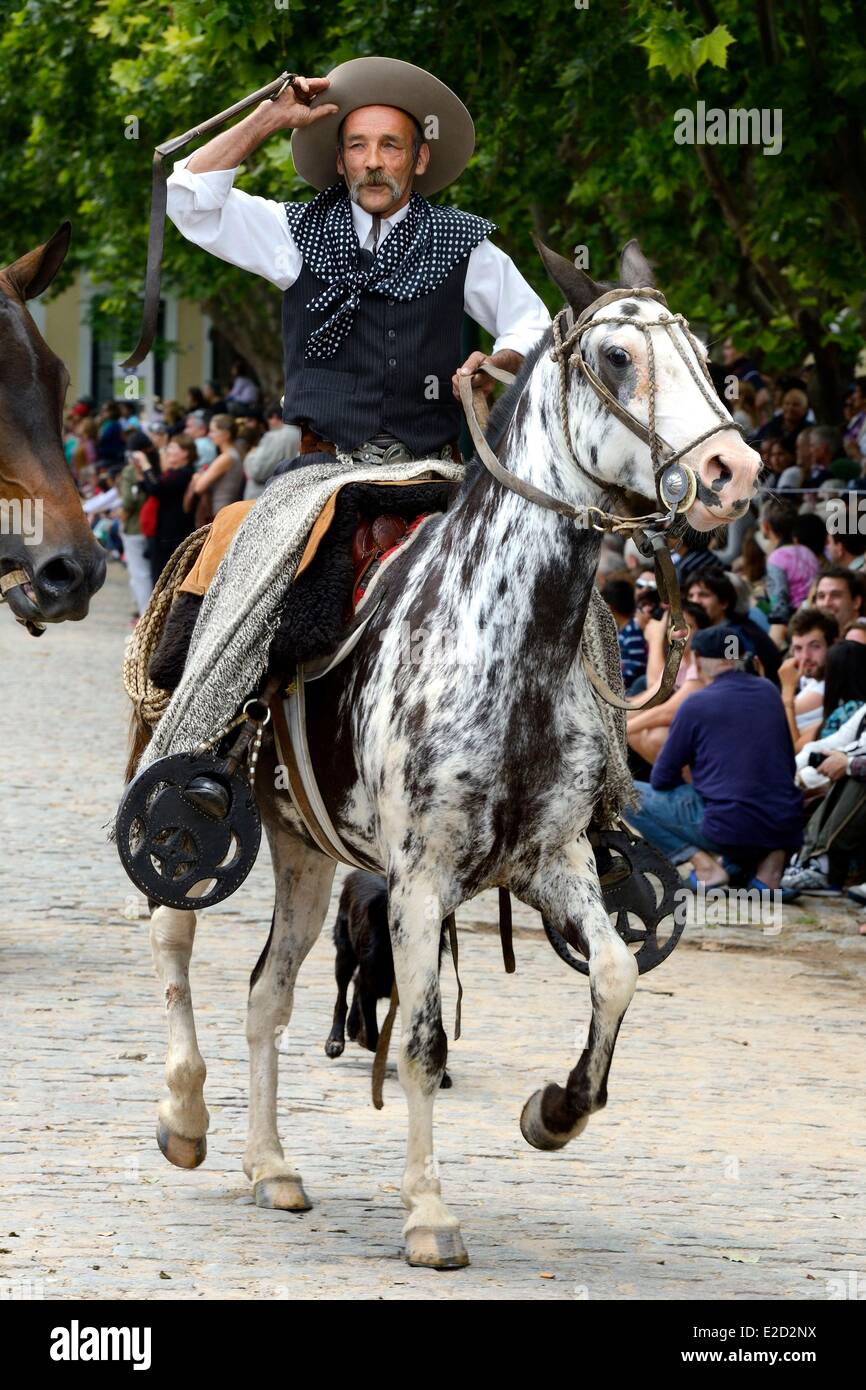Gauchos, carte postale argentine rare, colorée à la main, chevaux de