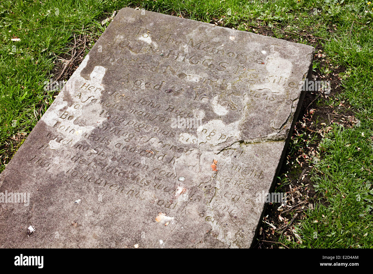 Pierre tombale de John Higgs - Pigkiller (mort en 1825) dans le cimetière de Cheltenham Minster, St Marys, Cheltenham, Gloucestershire Banque D'Images