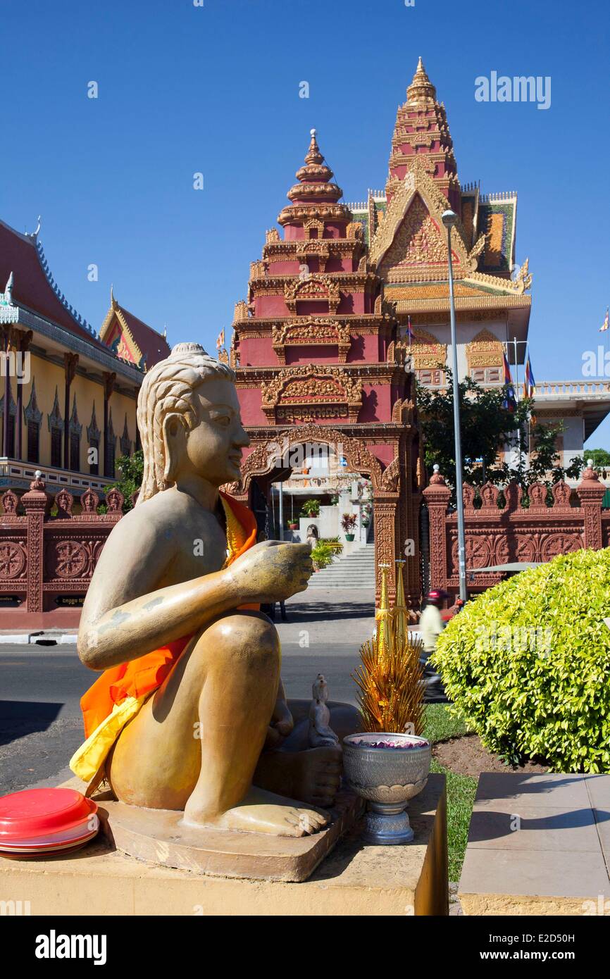 Cambodge Phnom Penh Wat Ounalom statue Bouddha Banque D'Images