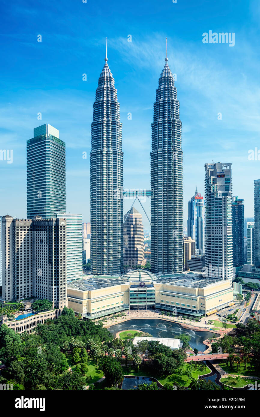 Les Tours Petronas et le parc KLCC à Kuala Lumpur Banque D'Images