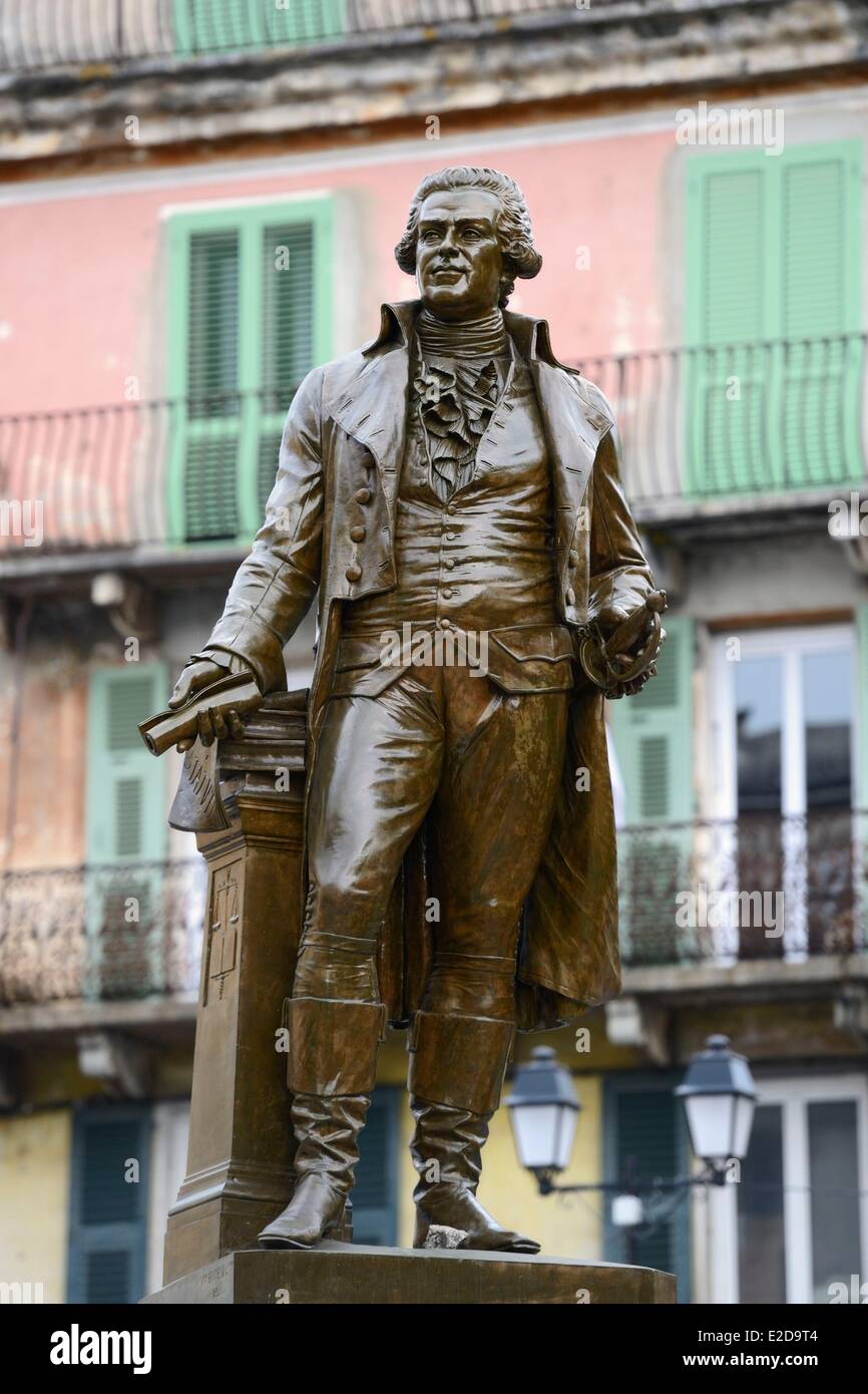 France, Haute Corse, Corte, la statue de bronze de Pascal Paoli, qui a écrit la constitution corse de 1755 Banque D'Images