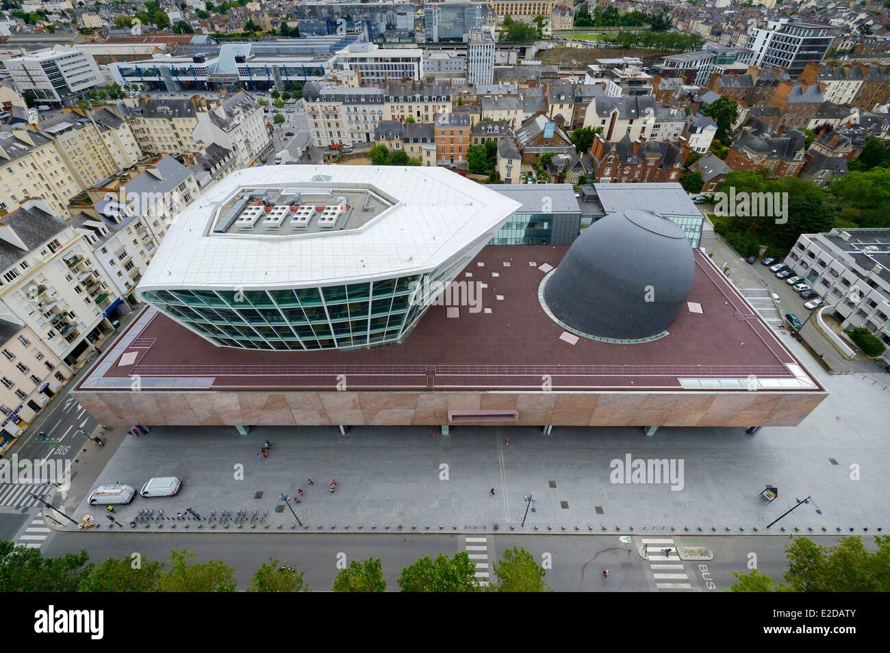 La France, de l'Ille et Vilaine, Rennes, construction de Champs Libres de l'architecte Christian de Portzamparc qui abrite le Musée de Bretagne (Musée de Bretagne), bibliothèque régionale et un centre des sciences avec un planétarium Banque D'Images