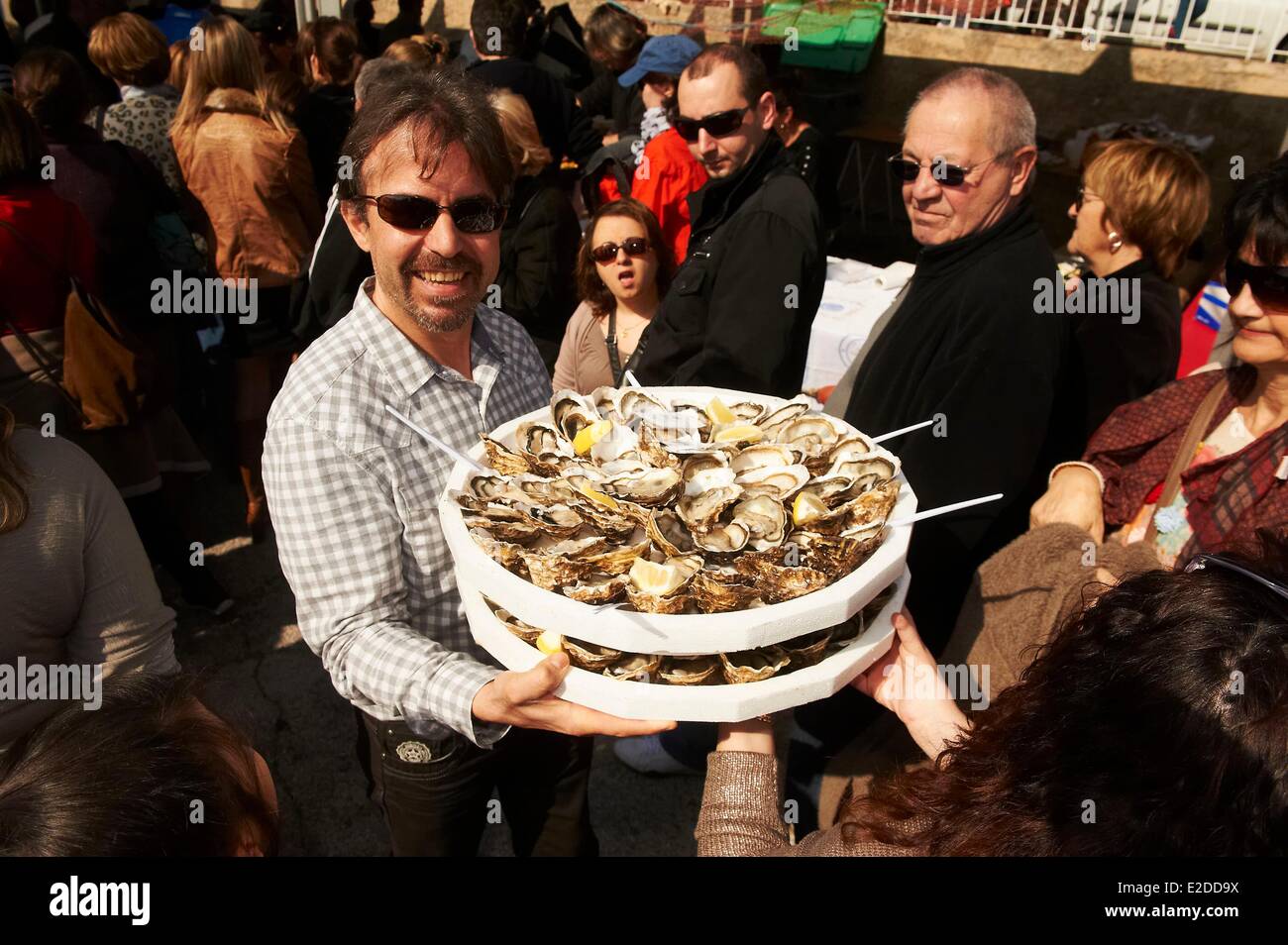 France Var Toulon Port du Mourillon (Mourillon) La Fête de la mer et des coquillages (fête de la mer et coquillages) Banque D'Images