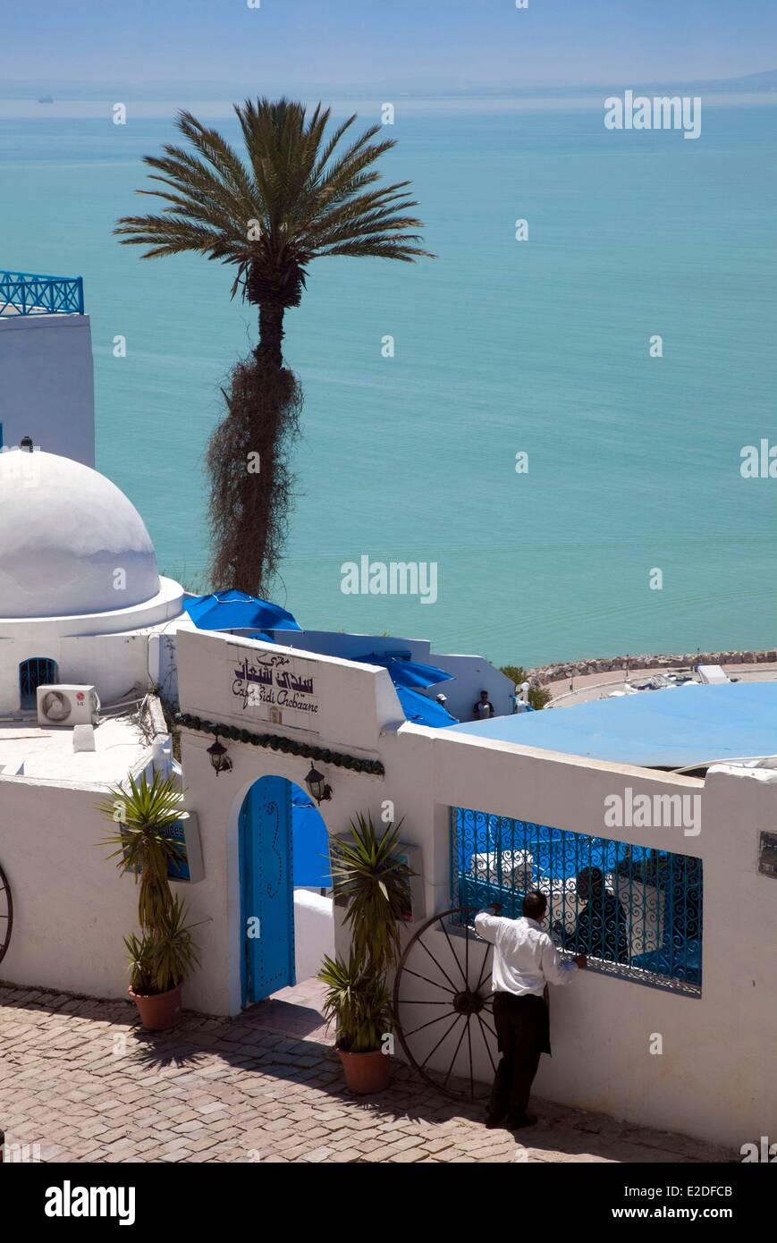 La Tunisie, Sidi Bou Saïd, Le Café Sidi Chabaane ou cafe des Delices Banque D'Images La Tunisie, Sidi Bou Saïd, Le Café Sidi Chabaane ou cafe des Delices Banque D'Images