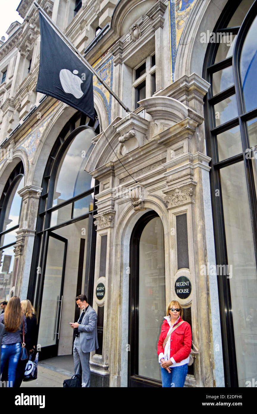 Apple Store sur Regent Street, City of Westminster, London, England, United Kingdom Banque D'Images