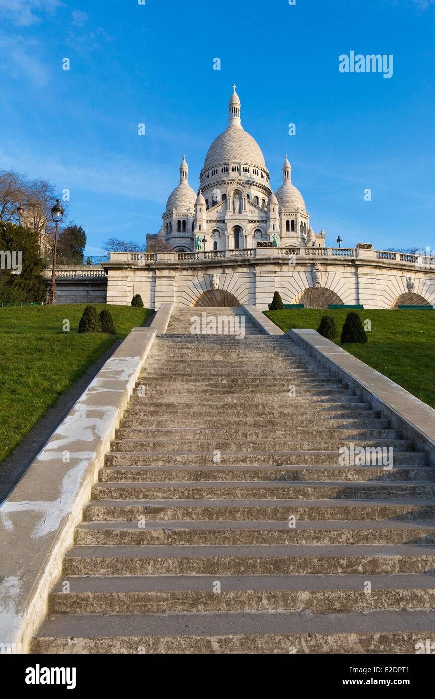 France Paris Butte Montmartre la basilique du Sacré-Cœur ( Basilique du Sacré Coeur de Paris ) conçu par l'architecte Paul Banque D'Images